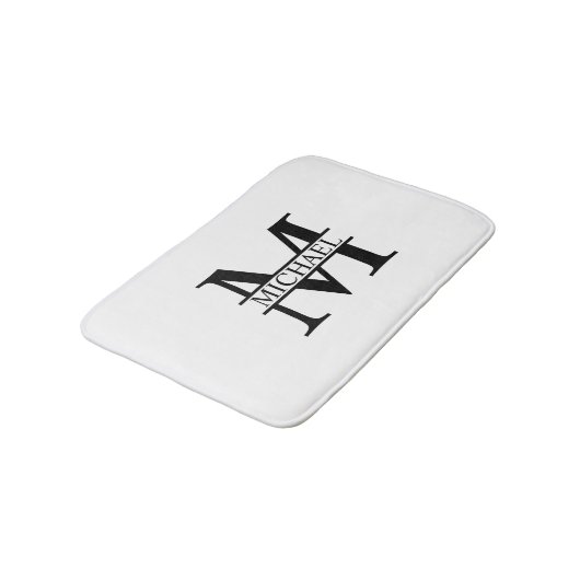 Personalisiertes Monogramm und Name Badematte (Schrägansicht)