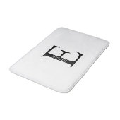 Personalisiertes Monogramm und Name Badezimmer Mat Badematte (Schrägansicht)