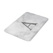 Personalisiertes Monogramm und Name Badezimmer Mat Badematte (Schrägansicht)