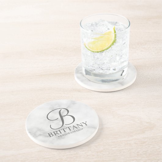 Personalisiertes Monogramm und Name Bridesmaid aus Getränkeuntersetzer (Seite)