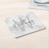 Personalisiertes Monogramm und Name für das weiße Rechteckiger Pappuntersetzer (angewinkelt)
