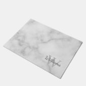 Personalisiertes Monogramm und Name Fußmatte (Schrägansicht)
