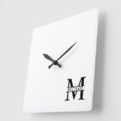 Personalisiertes Monogramm und Name Quadratische Wanduhr (Winkel)