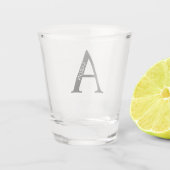 Personalisiertes Monogramm und Name Schnapsglas (Rückseite)