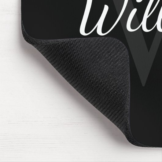 Personalisiertes Monogramm und Name Schwarz Mousepad (Ecke)