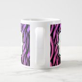 Personalisiertes Monogramm Wild Zebra Print Lila Jumbo-Tasse (Rückseite)