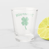 Personalisiertes Nachname St Patrick's Day Party Schnapsglas (Rückseite)
