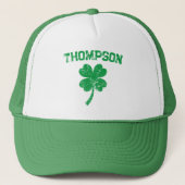 Personalisiertes Nachname St Patrick's Day Party Truckerkappe (Vorderseite)