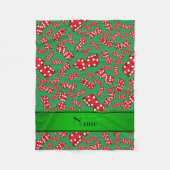 Personalisiertes Namensmuster für grüne Würfel Fleecedecke (Vorderseite)