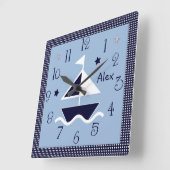 Personalisiertes Nautic Sailboat & Stars Niedliche Quadratische Wanduhr (Winkel)