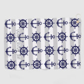 Personalisiertes Navy Blue Anchor Boat Wheel Nauti Golfhandtuch (Horizontal)