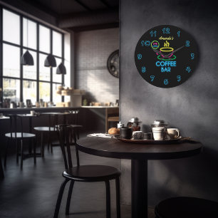 Personalisiertes Neon-Schild für die Coffee Bar Große Wanduhr