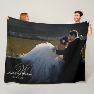 PERSONALISIERTES NEWLYWES KEEPSAKE Monogramm Foto Fleecedecke