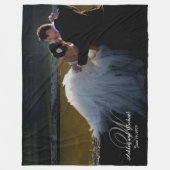 PERSONALISIERTES NEWLYWES KEEPSAKE Monogramm Foto Fleecedecke (Vorderseite)