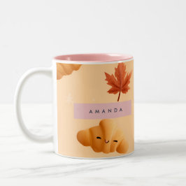 Personalisiertes Niedliches Herbst Croissant Café  Zweifarbige Tasse