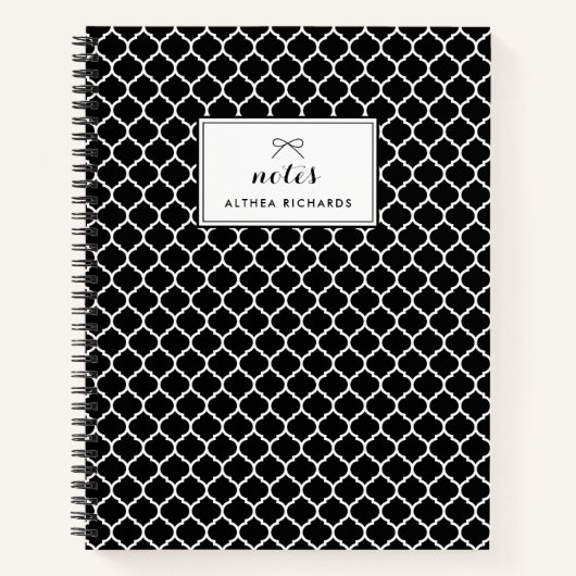 Personalisiertes Notebook mit schwarzer Quatrefoli Notizblock (Vorderseite)
