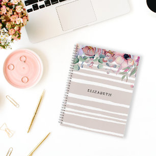 Personalisiertes Notizbuch mit Blumen und Streifen