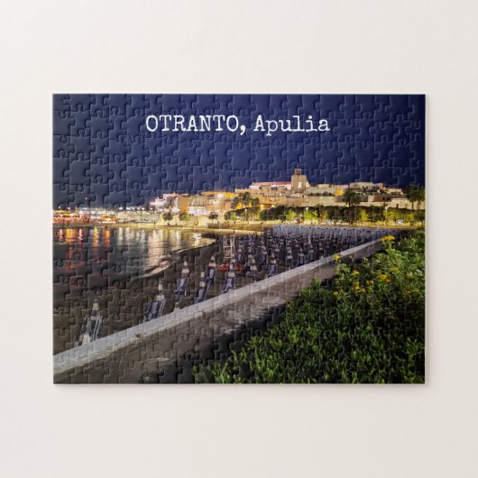 Personalisiertes Otranto bei Nacht, Apulien, Itali Puzzle (Horizontal)