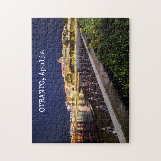 Personalisiertes Otranto bei Nacht, Apulien, Itali Puzzle (Vertikal)