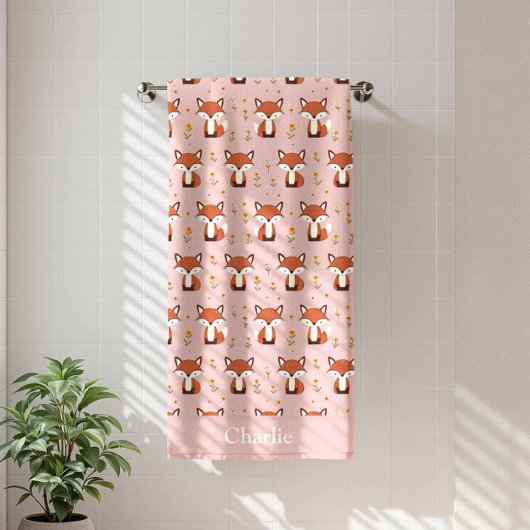 Personalisiertes Pastell-Fuchs-Kinderzimmer Strandtuch