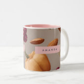 Personalisiertes Pastell-Herbst-Erntemuster Zweifarbige Tasse (VorderseiteRechts)