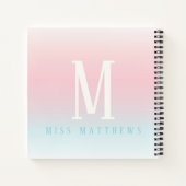 Personalisiertes Pastell-Regenbogennamensgeschenk Notizblock (Rückseite)