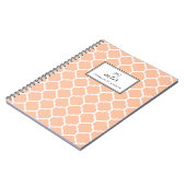 Personalisiertes Peach Quatrefoil Muster Notizblock (Linke Seite)