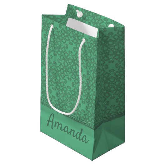 Personalisiertes Pfeffergrün Kleine Geschenktüte (Vorderseite Schrägansicht)