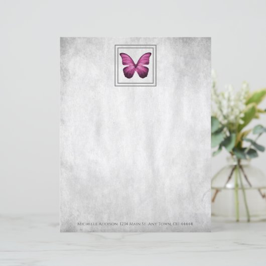 Personalisiertes Pink Butterfly-Papier (Stehend Vorderseite)