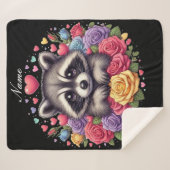 Personalisiertes Raccoon mit Blume und Herz Sherpadecke (Vorderseite (Horizontal))