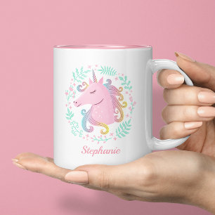 Personalisiertes Regenbogen-Einhorn mit Blumenmust Zweifarbige Tasse