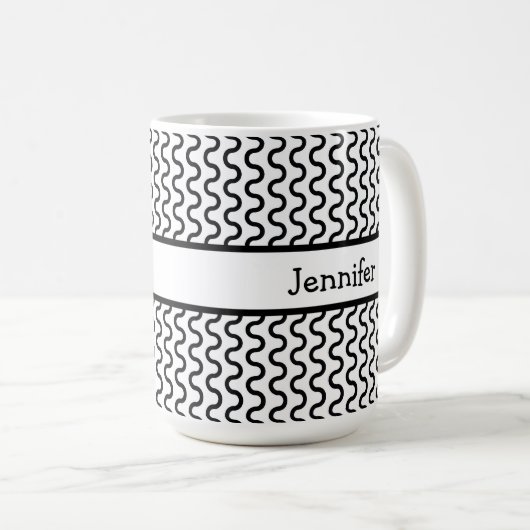 Personalisiertes Retro-Wellenmuster in Weiß und Sc Kaffeetasse (VorderseiteRechts)