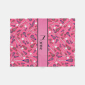 Personalisiertes rosa Lacrossemuster Fleecedecke (Vorderseite (Horizontal))