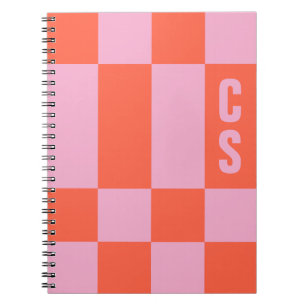 Personalisiertes rosa Schachbrett-Monogramm, Initi Notizblock