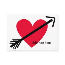 Personalisiertes Rotes Herz mit Arrow Valentinstag