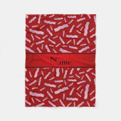 Personalisiertes rotes Specknamensmuster Fleecedecke (Vorderseite)