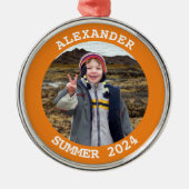 Personalisiertes Round Family Foto Bright Orange Ornament Aus Metall (Vorne)