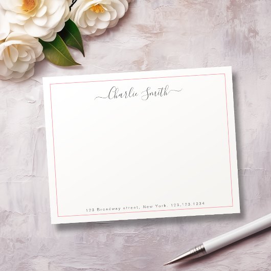Personalisiertes Schreibpapier mit rosa Schrift Mitteilungskarte