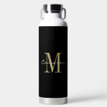 Personalisiertes Schwarz-Gold Monogramm-Geschenk Trinkflasche<br><div class="desc">Gold Monogram Initial und Name Personalisiert</div>