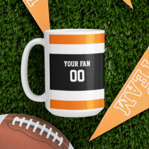 Personalisiertes Schwarz-, Orange- und Weißfußball Kaffeetasse