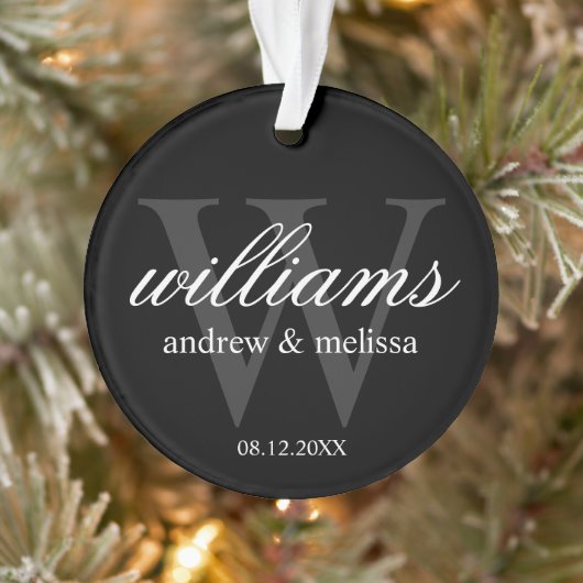 Personalisiertes Schwarz-Weiß-Monogramm Ornament (Baum)