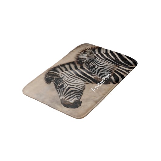 Personalisiertes Schwarz-Weiß-Zebra-Tier Badematte (Schrägansicht)