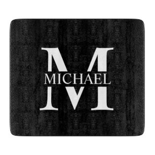 Personalisiertes schwarzes Monogramm und Name Schneidebrett