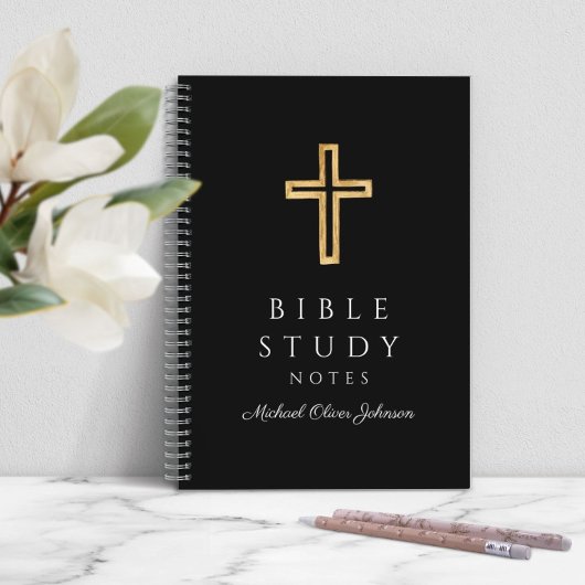 Personalisiertes schwarzes religiöses Kreuz Notizblock