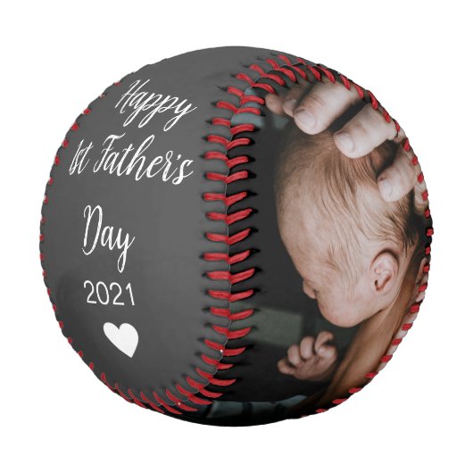 Personalisiertes Script Happy 1. Vatertag Foto Baseball (Schrägansicht)