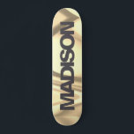 Personalisiertes Skateboard Name Gold Yellow Wave<br><div class="desc">Dieses farbenfrohe Skateboard auf dem Gelben Wave abstrakte Design mit schwarzem und coolem serifenem Schriftart ist einfach zu personalisieren. Fügen Sie Ihren Namen,  wählen Sie Schriftart,  ändern Sie Größe und Position,  fügen Sie Clipart,  Fotos und Formen. Einfach und schön,  perfekt als Geschenkidee für Jungen und Mädchen.</div>