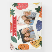 Personalisiertes Sommerfarbenfrohes Erdbeermuster Banner (Vertikal)