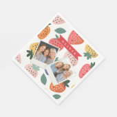 Personalisiertes Sommerfarbenfrohes Erdbeermuster Serviette (Ecke)