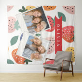 Personalisiertes Sommerfarbenfrohes Erdbeermuster Wandteppich (Beispiel (Horizontal))