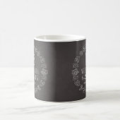 Personalisiertes Tafel-Monogramm-Hochzeits-Datum Kaffeetasse (Mittel)
